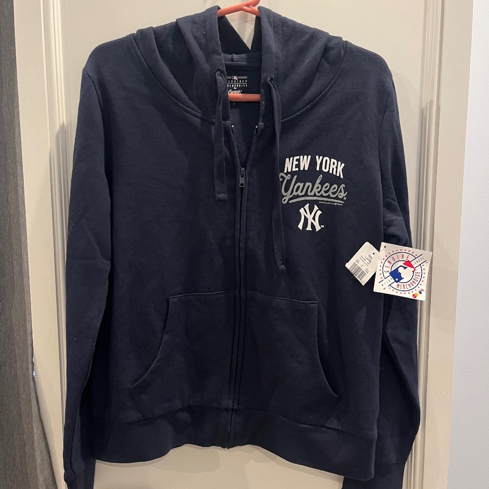 Women’s New York Yankees Full Zip Hoodie - Juniors Size L - NWT